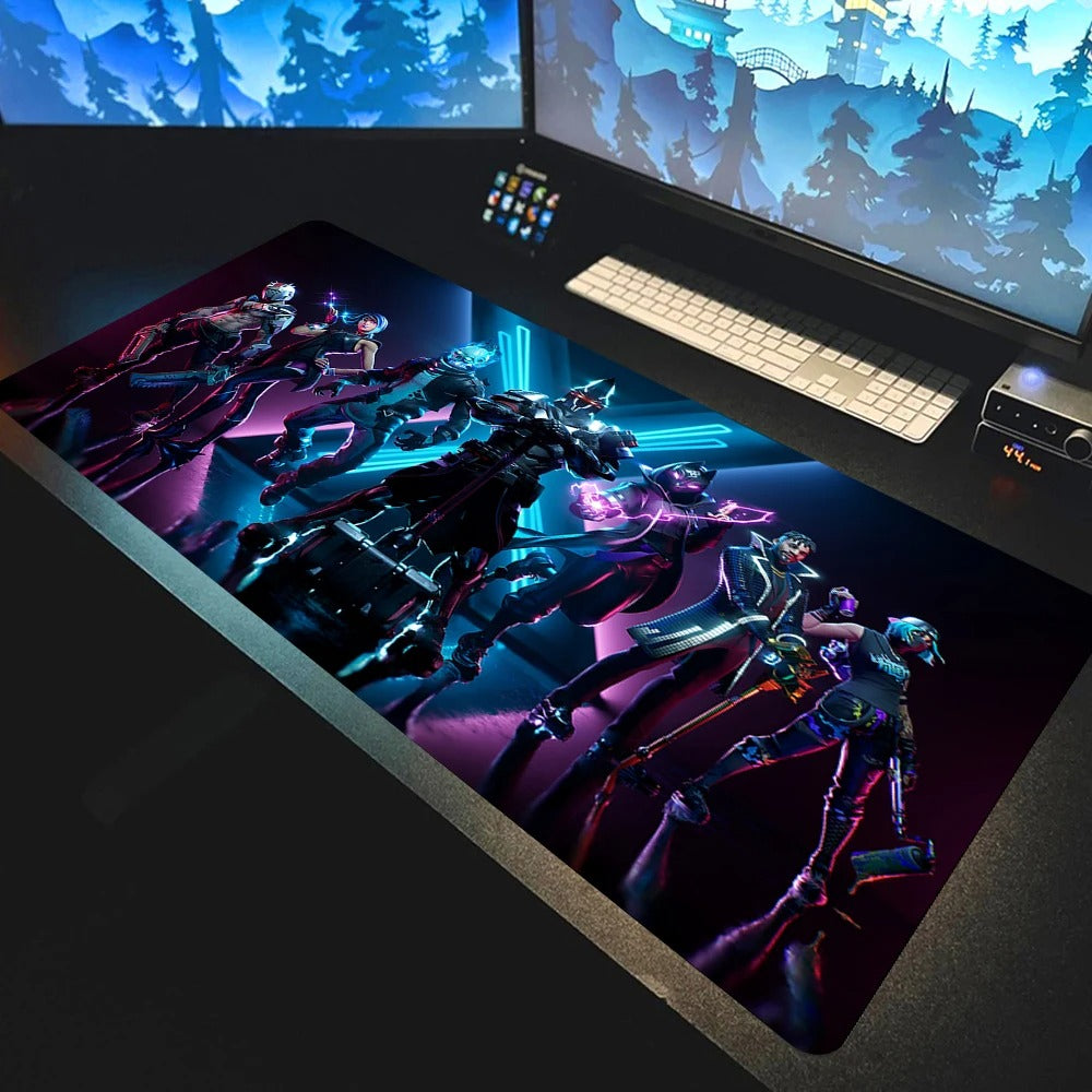 tapis souris XXL gamer fortnite personnages fond neons
